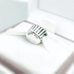 фотография шарм пандора праздничный кекс 002SR03 №1